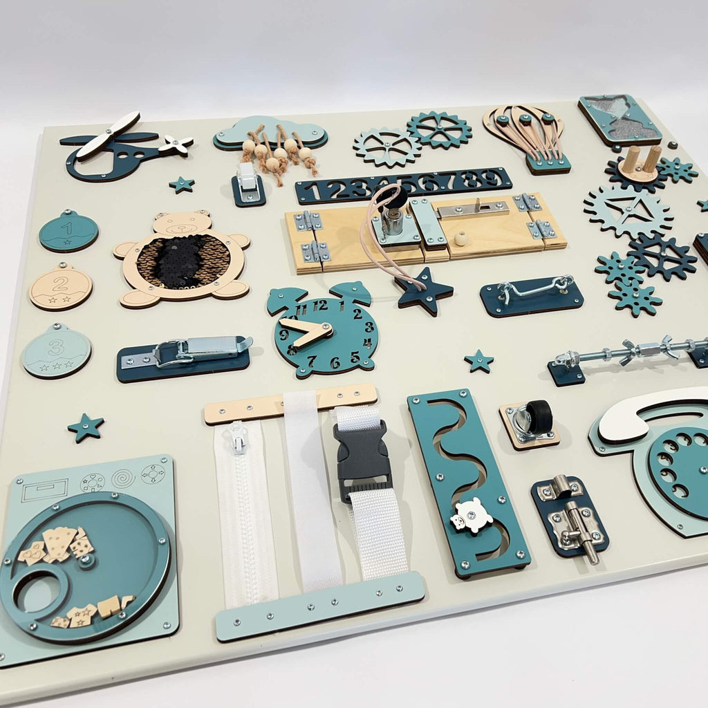 Didelė Montessori veiklos lenta mokymuisi (60×70 cm) - BureiKids