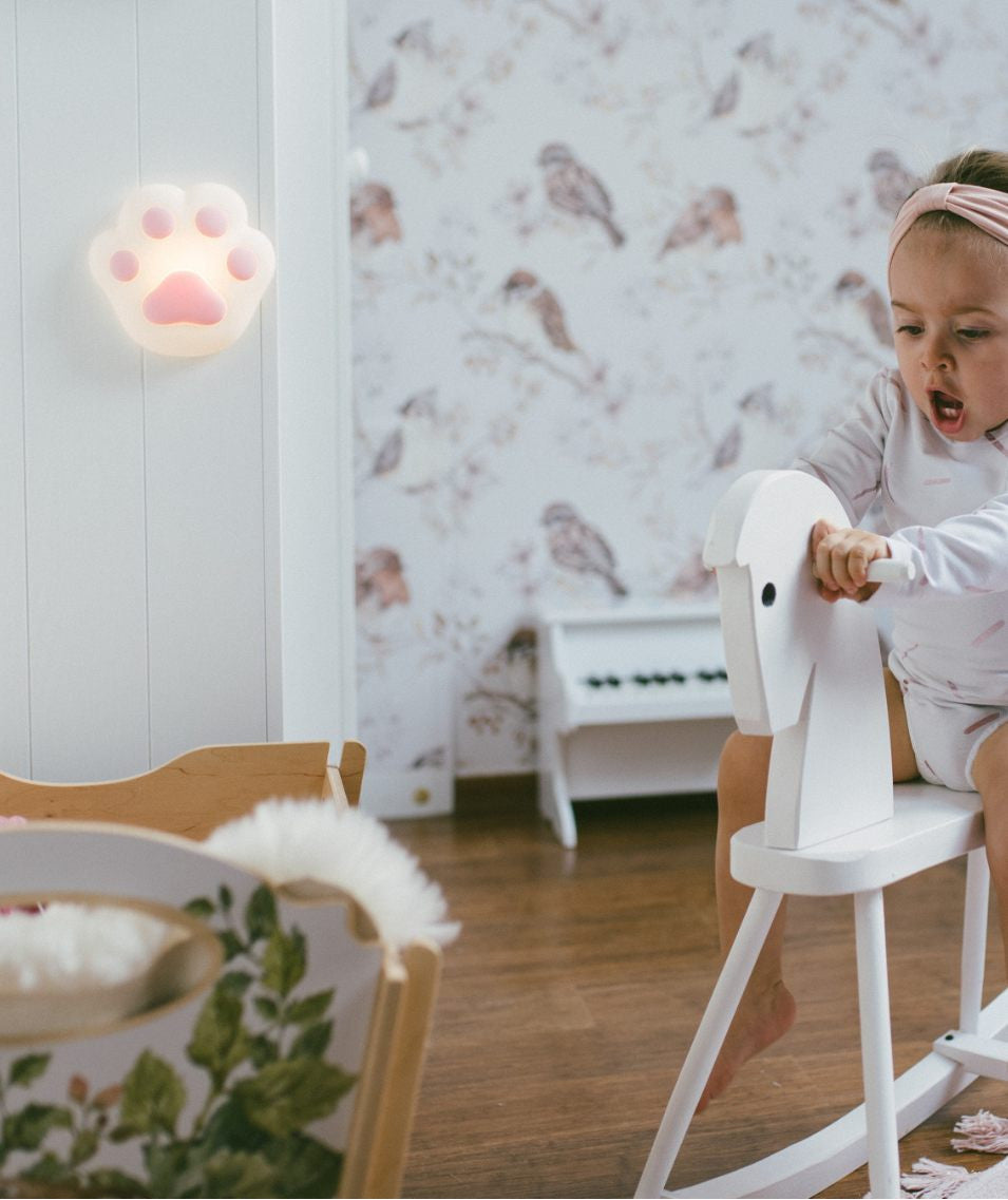 Letenėlės formos silikoninė lempa - Rožinės spalvos - BureiKids