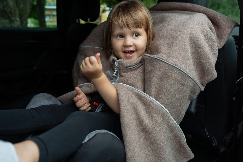 Merino vilnos automobilinės kėdutės pončas - Meškiukas - BureiKids