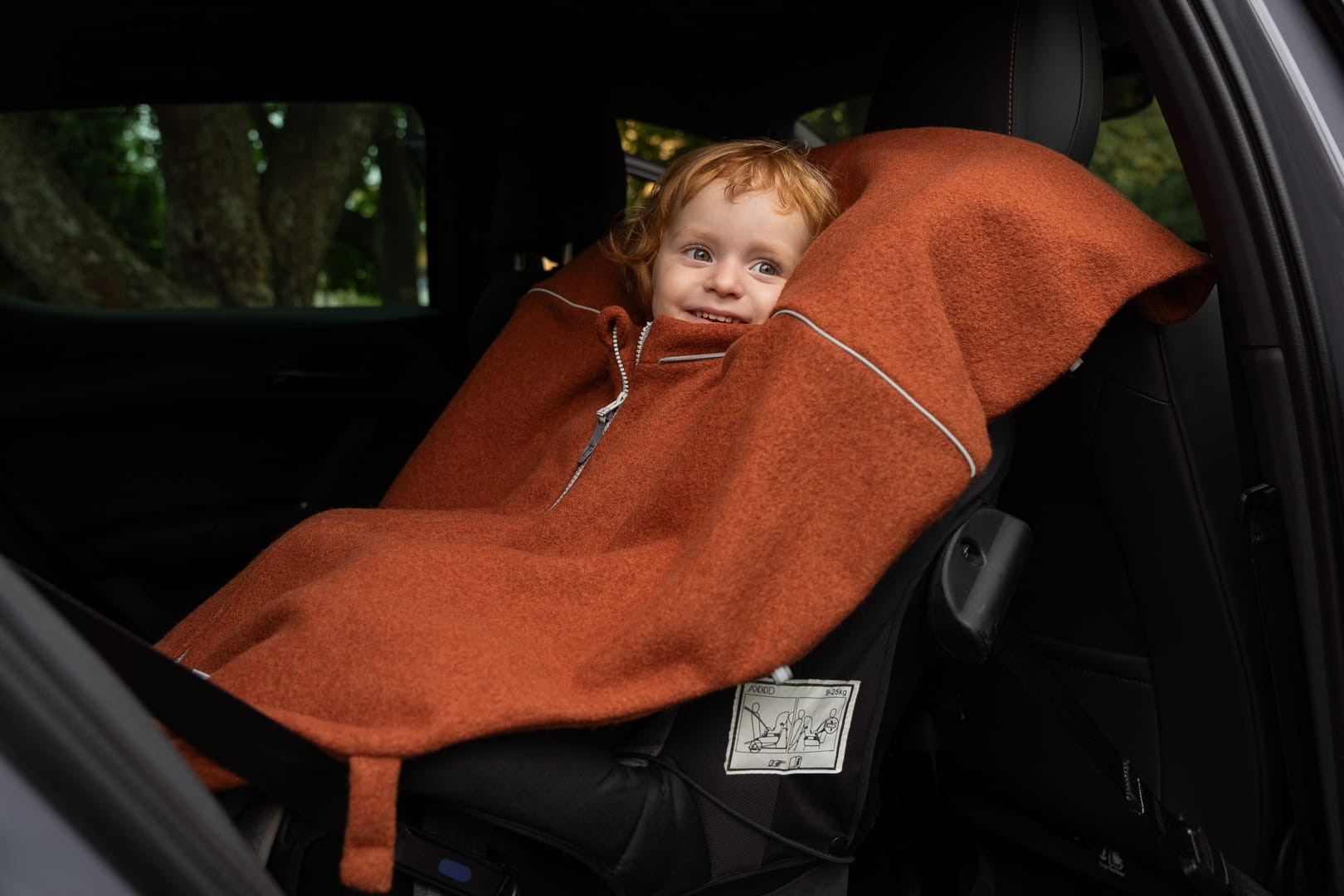 Merino vilnos automobilinės kėdutės pončas - Lapės ausys - BureiKids