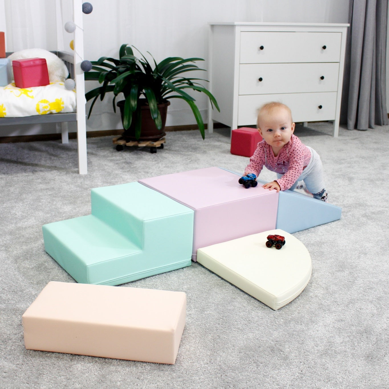 Minkšta laipiojimo žaidimų aikštelė IGLU iš 5 blokų - Švelni pastelinė - BureiKids
