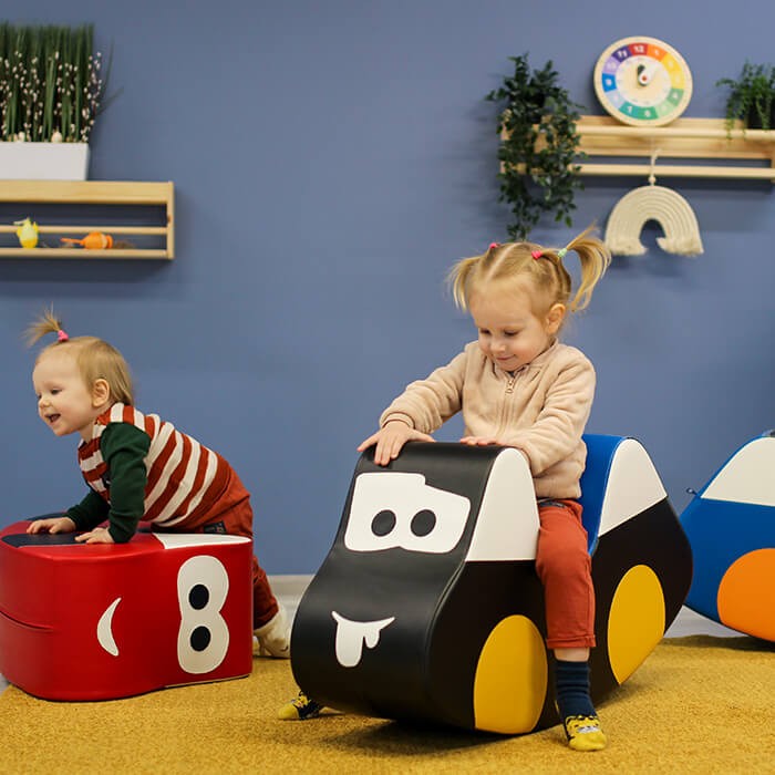 Minkštas supamasis žaislas - Raudona Mašina  - BureiKids