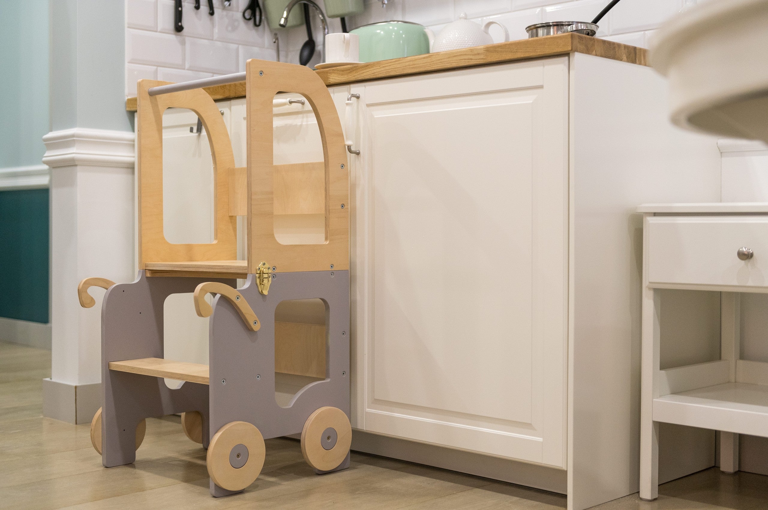 Montessori virtuvės pagalbinis bokštelis / mokymosi stalas - BureiKids
