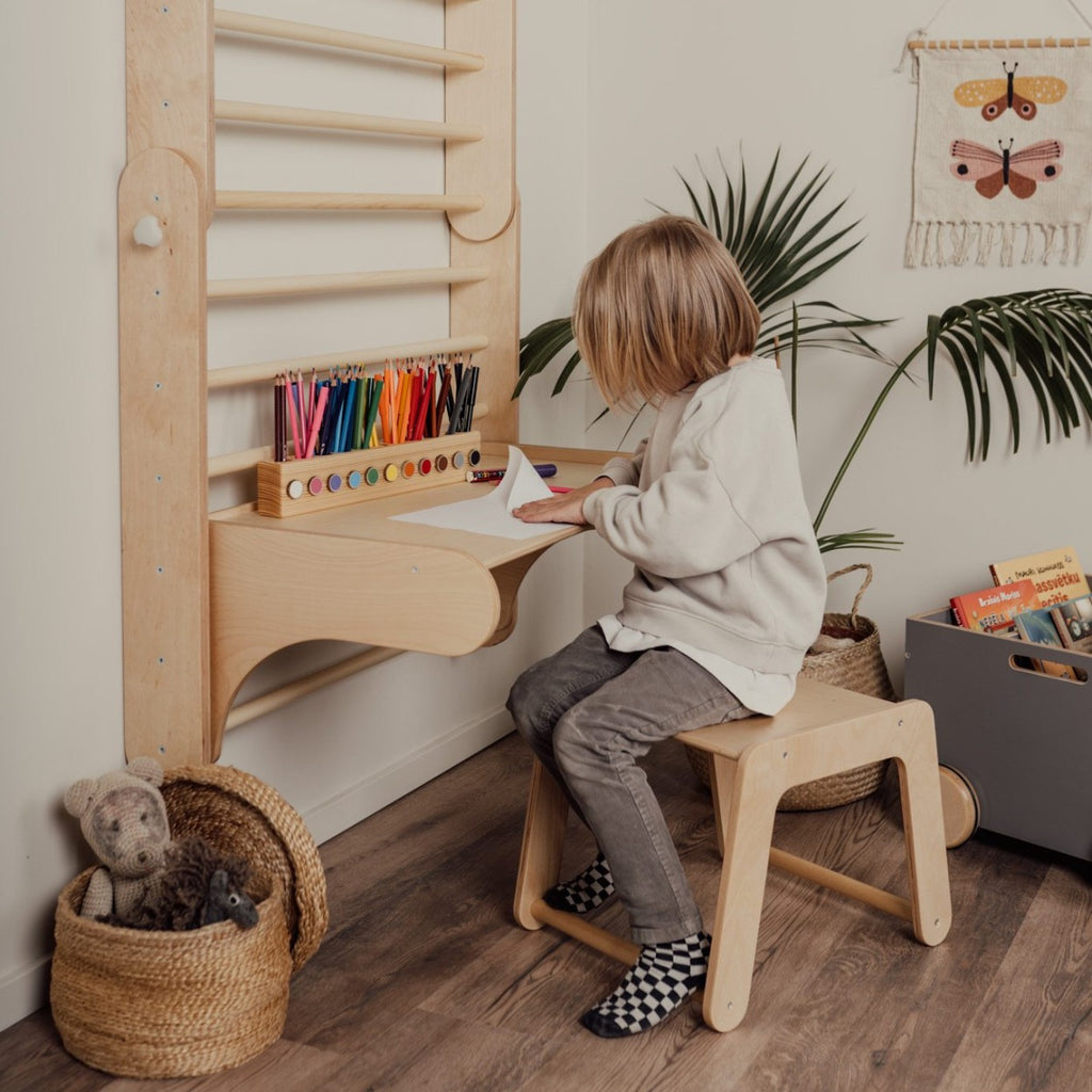 Stalas ir kėdė „Leg&go“ švediškai sienelei - BureiKids