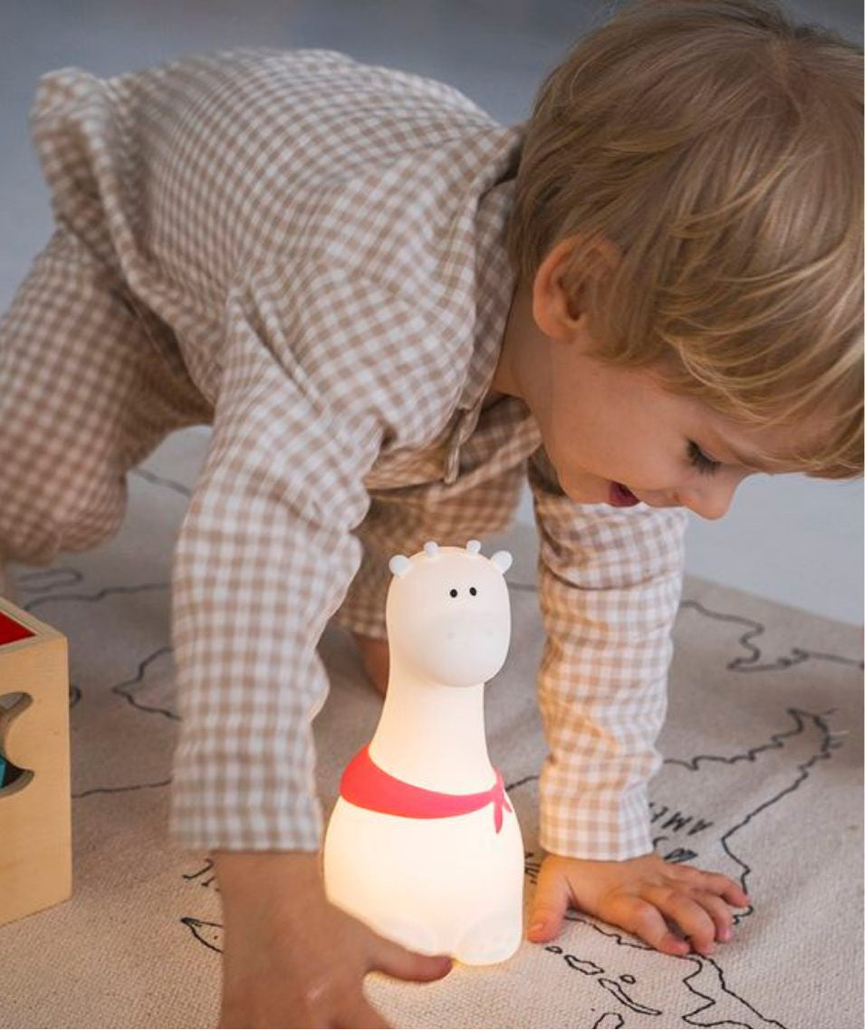Žirafos formos naktinė lempa - Baltos spalvos - BureiKids