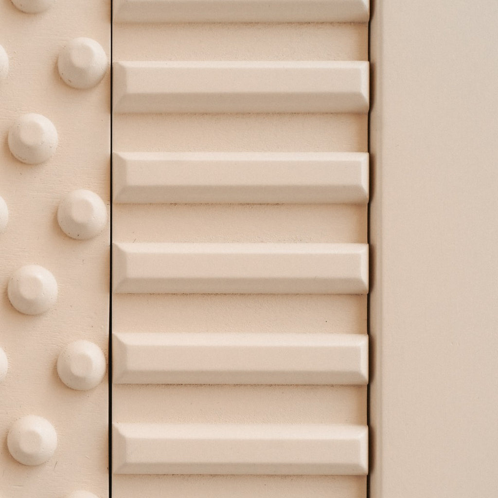 TipiToo® Solo Single Double-Sided Balance Beam With Dots